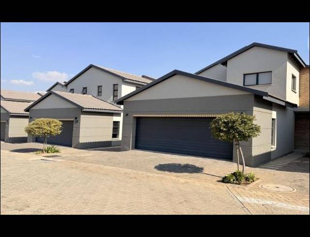 3 BEDROOM HOUSE FOR SALE IN WITKOPPEN